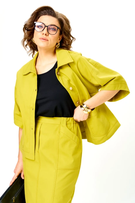 Орхидея Люкс 1666 тройка #3