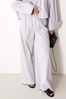 Брюки BEAUTY ANNETE A1810 белые, синяя полоска