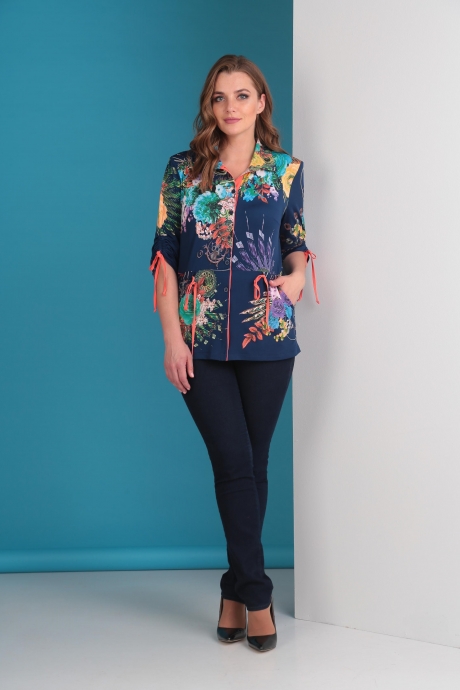 Anastasia Mak 525 #1