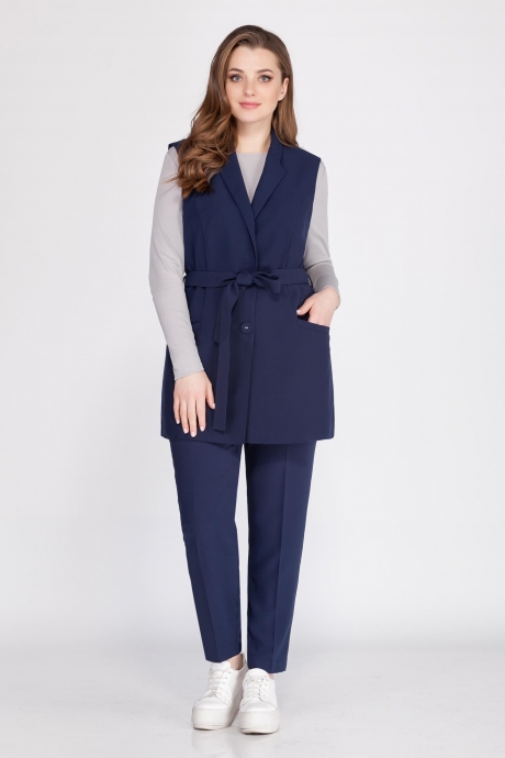 Anastasia Mak 582 а #1