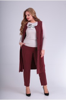 Anastasia Mak 696 #1