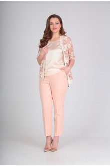 Anastasia Mak 701 #1