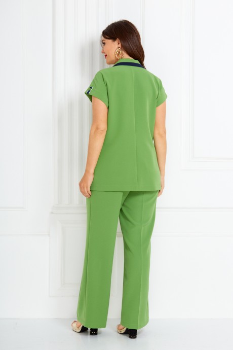 Anastasia Mak 718 #2