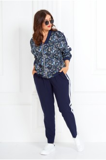 Anastasia Mak 598 #1