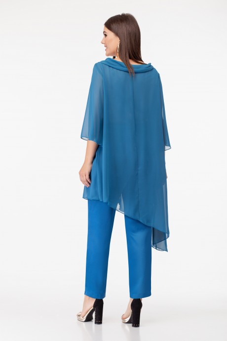 Anastasia Mak 660 #3