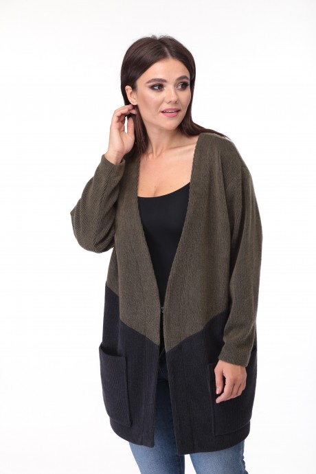 Anastasia Mak 742 #1