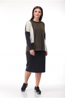 Anastasia Mak 741 #2