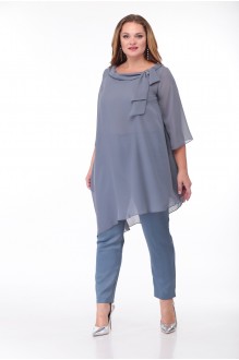 Anastasia Mak 660 #2