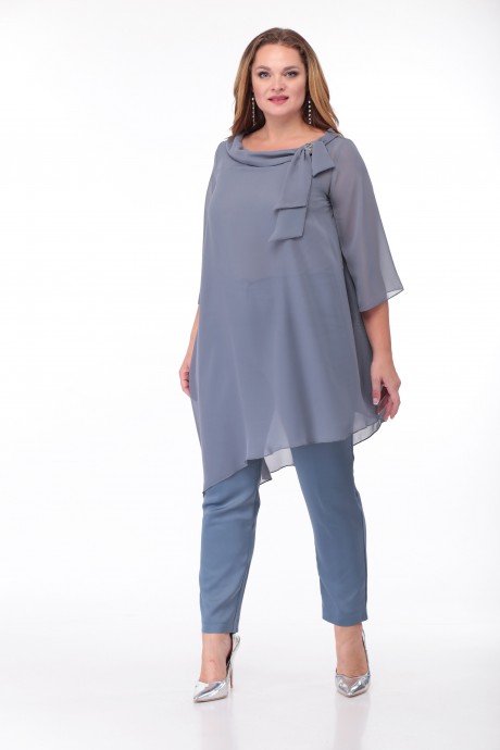 Anastasia Mak 660 #2