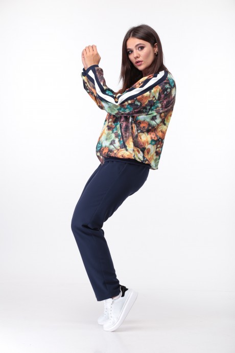 Anastasia Mak 752 #3