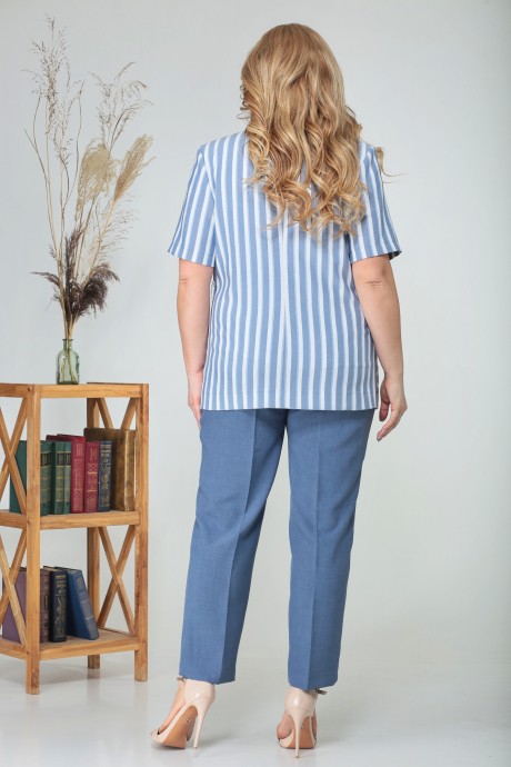 Anastasia Mak 737 #7