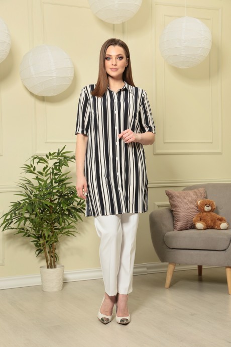 Anastasia Mak 708 #1