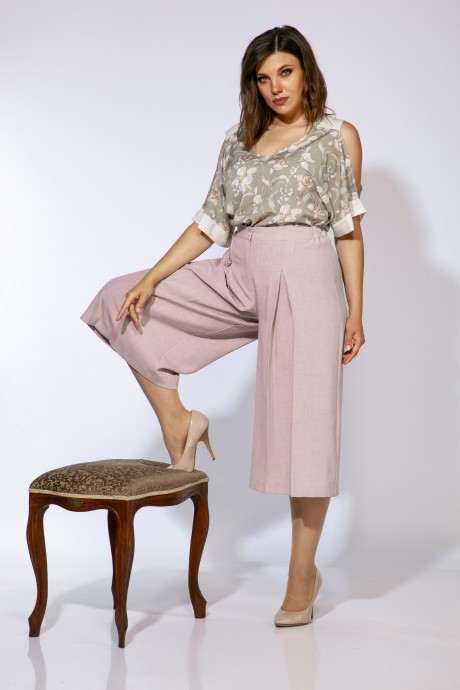 Anastasia Mak 717 #2