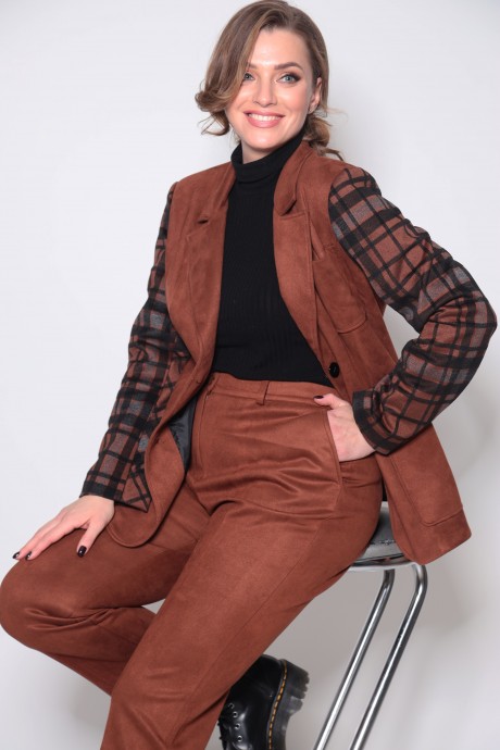 Anastasia Mak 956 #1