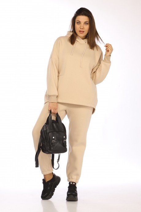 Anastasia Mak 963 #1