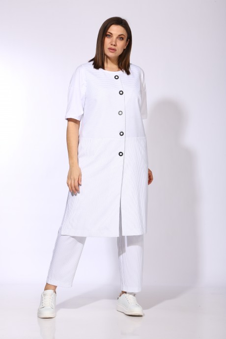 Anastasia Mak 696а #1