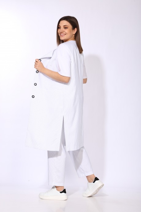 Anastasia Mak 696а #4