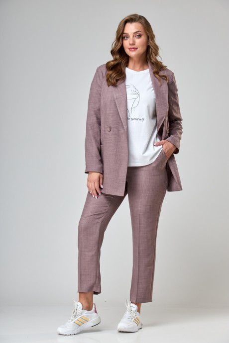 Anastasia Mak 603 #1