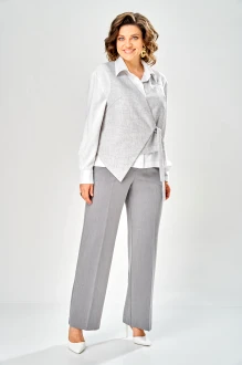 Брючный костюм Kavari 8065 тройка белый, серый