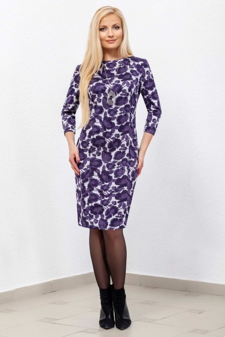 Платье  435 на светло-сером фоне фиолетовые цветы размер 52-62 #1