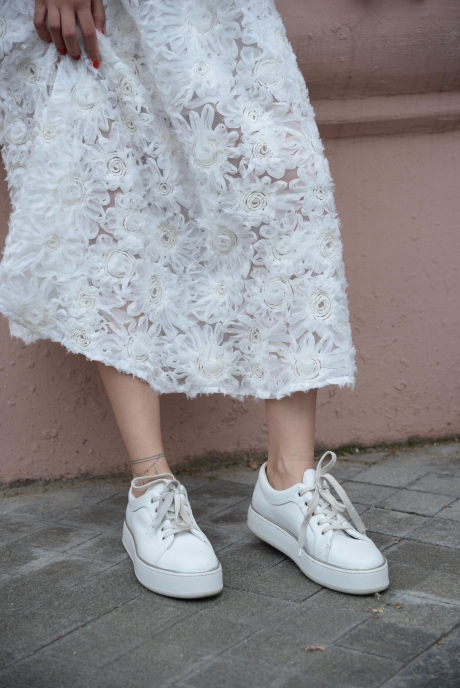 Sorochinskaya 1311002 без плечиков с 3D-цветами белое #4