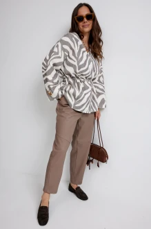 Брючный костюм Магия Моды 2698 двойка коричневый, молочный